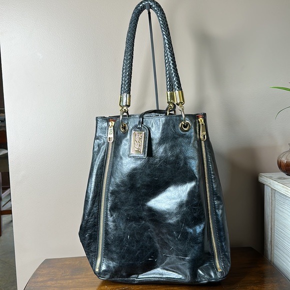 Badgley Mischka Shoulder Tote - Picture 4 of 6